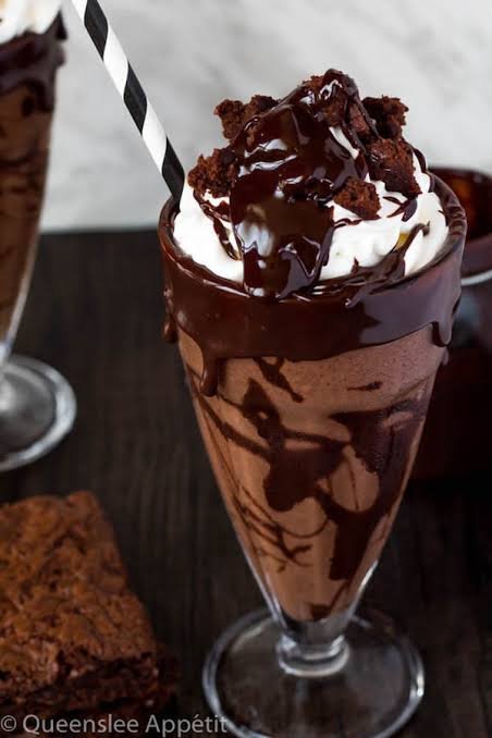 Brownie Shake (ब्राउनी शेक)