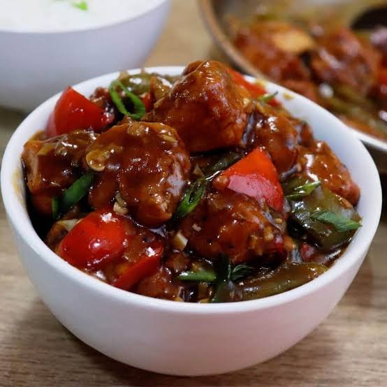 Chicken Chilli Gravy (चिकन चिल्ल्ली ग्रेवी)