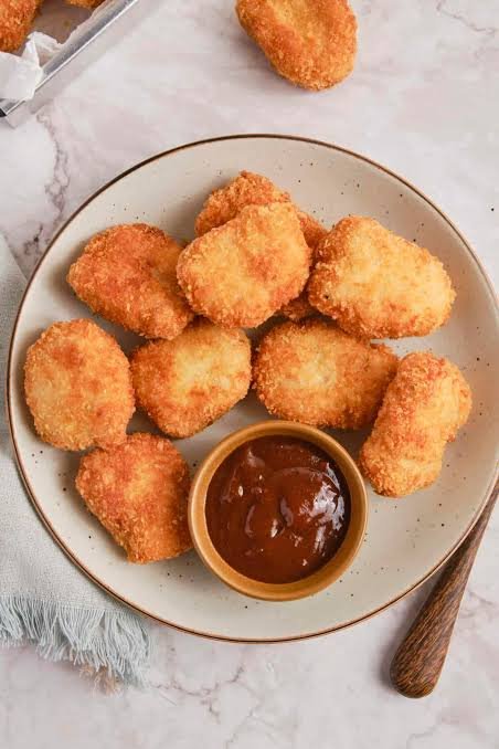 Chicken Nuggets (चिकन नगेट्स)