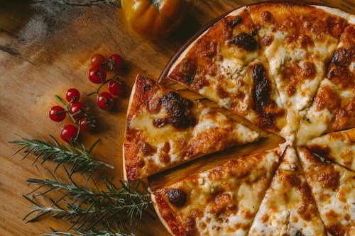 Fresh Veggie Pizza (फ्रेश वेजी पिज्जा)