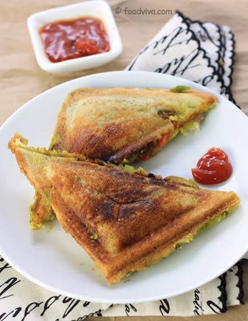 Masala Toast Sandwich (मसाला टोस्ट सैंडविच)