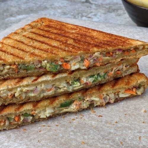 Mayonnaise Toast Sandwich (मेयोनीज टोस्ट सैंडविच)