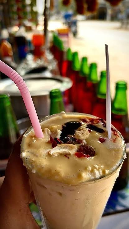 Special Rabdi Lassi (स्पेशल रबड़ी लस्सी)