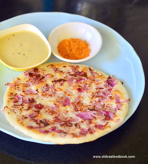 Onion Uttapam (अनियन उत्तपमा)