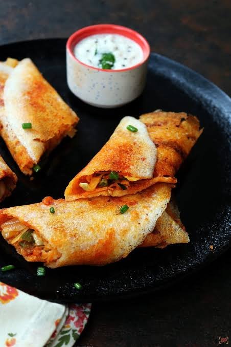 Schezwan Dosa (सेजवान डोसा)